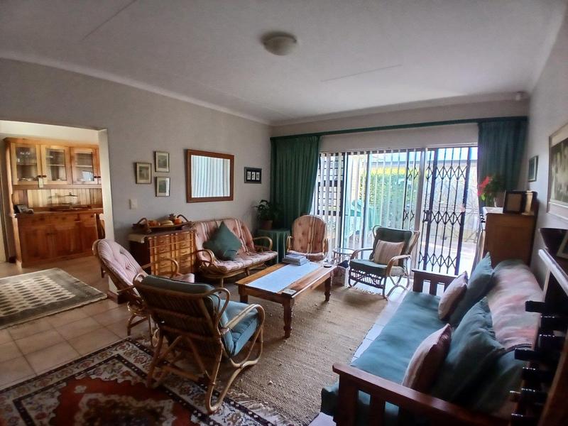 4 Bedroom Property for Sale in Fraaiuitsig Western Cape